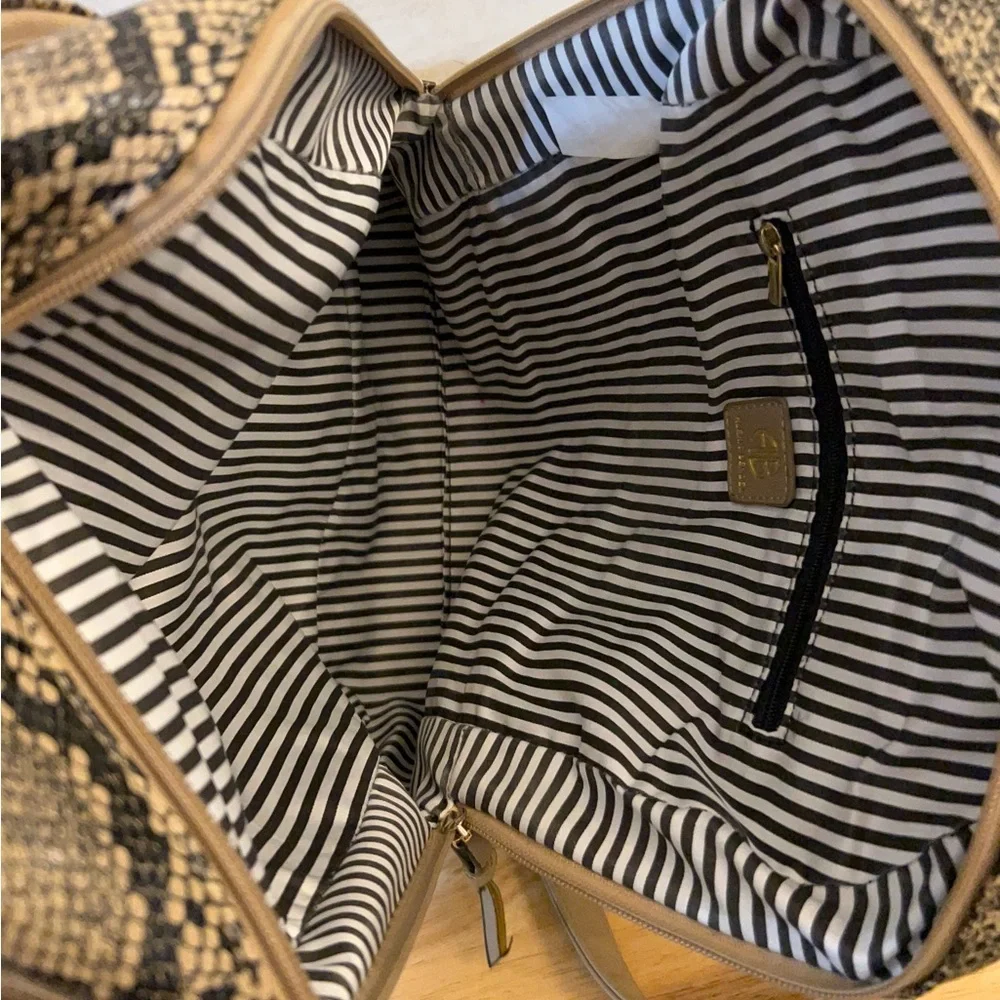 Alexis Bendel Chic Snakeskin Pattern Backpack - Picture 10 of 15